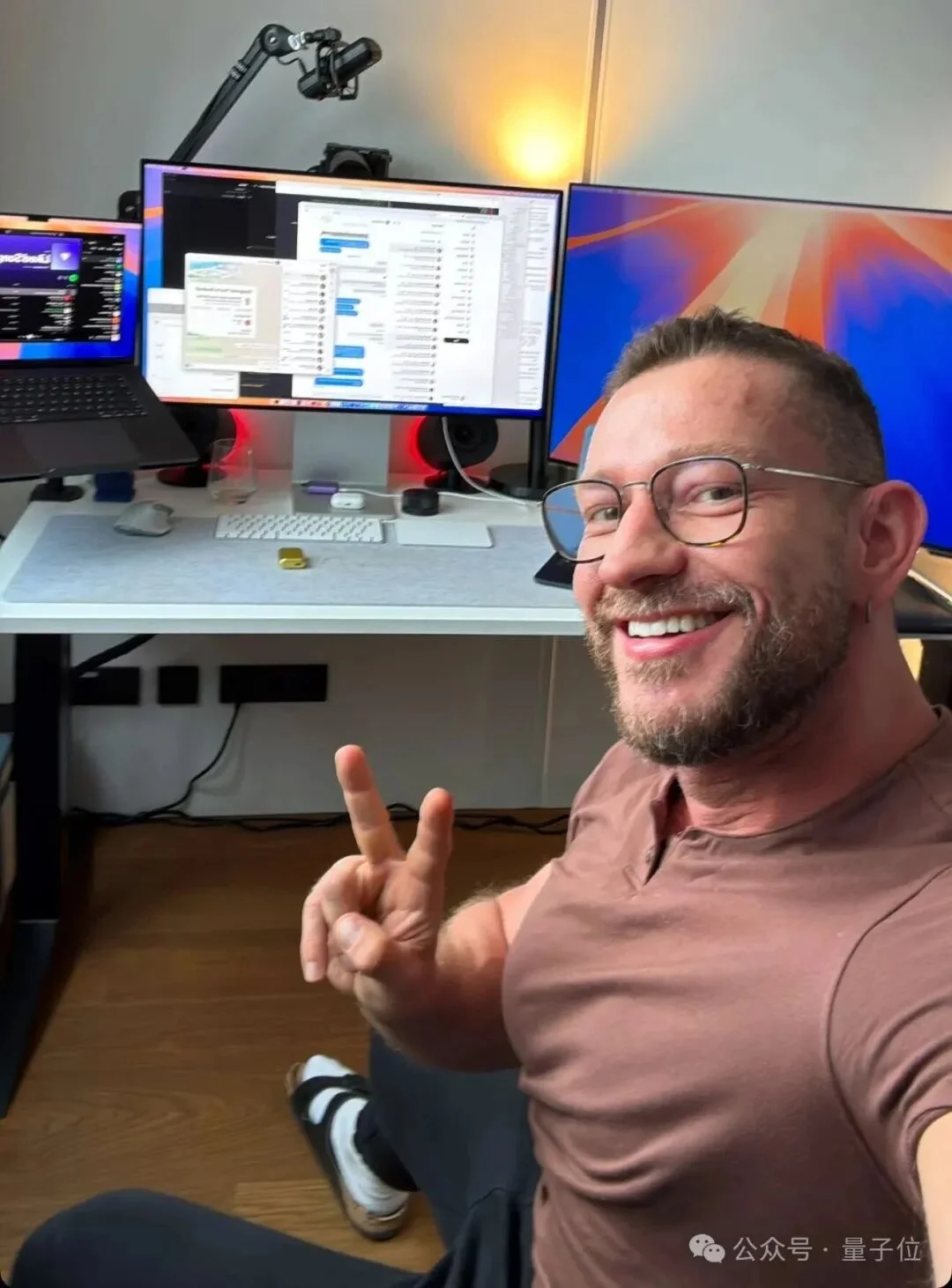 「Claude Code之父」其实是野路子来的......