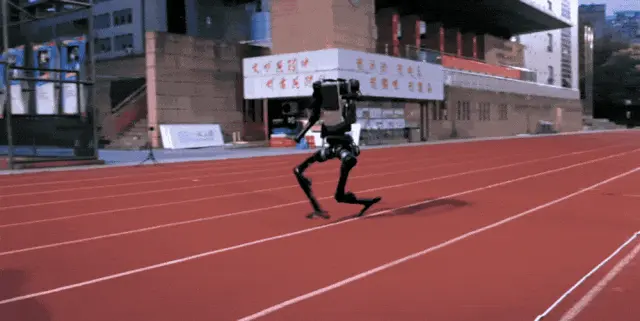 宇树机器人再破世界纪录，1秒10米“贴地飞”，连头都不要了