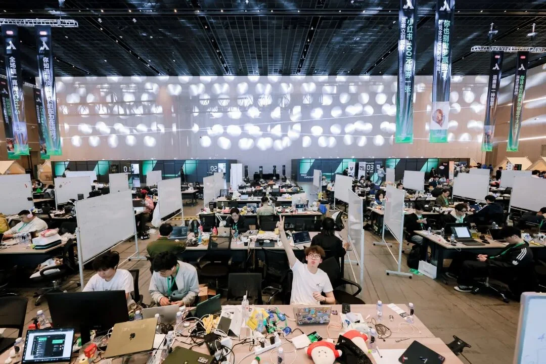 越来越多的人，已经把小红书玩成了 AI 孵化器