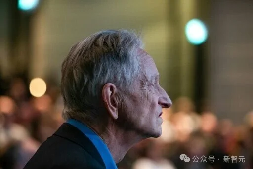 AGI很蠢？AI教父Hinton预警：4.8万亿美元市场已锁死，AI正撕裂全球！