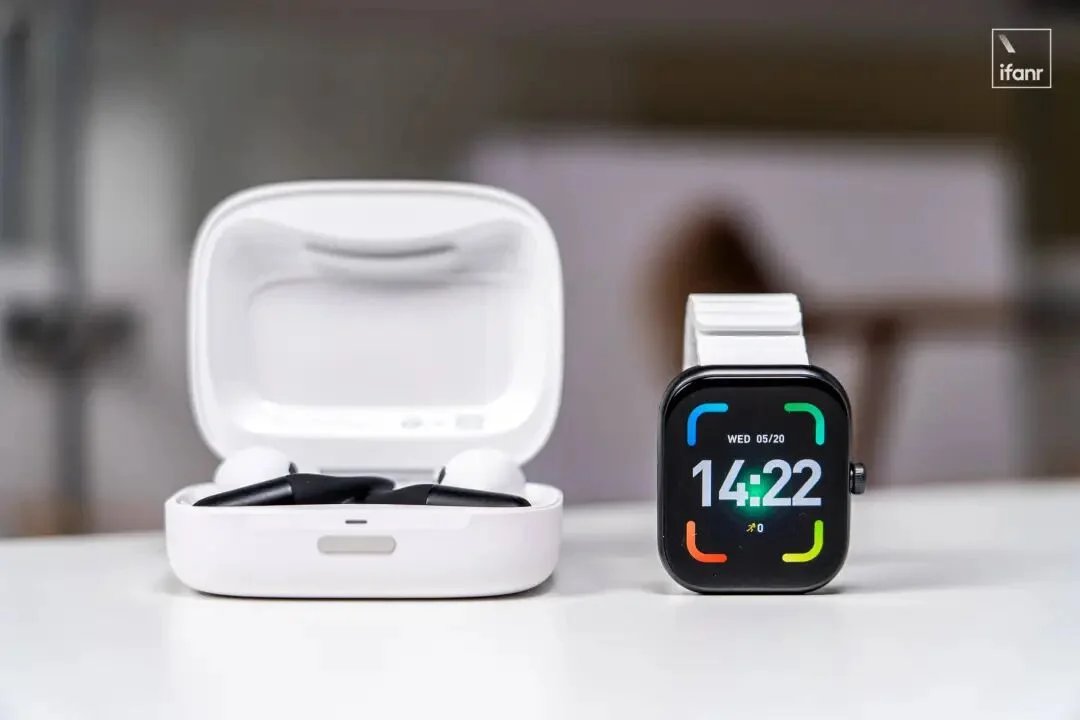 戴了三天「长眼」的 AI 耳机，我更期待 AirPods 加上摄像头了