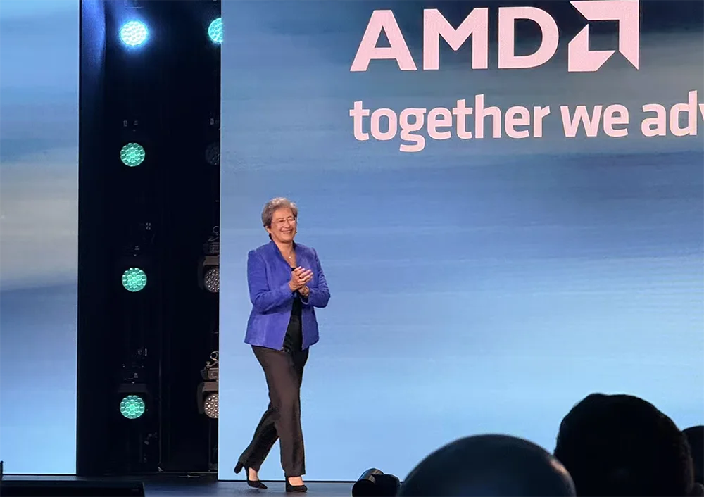 AMD发布全球首款2nm GPU！苏姿丰展示最强AI机架，CPU性能超越英伟达
